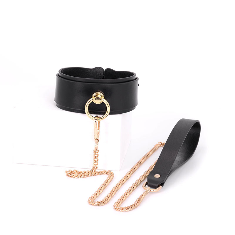 Strict Leather Collar with Chain